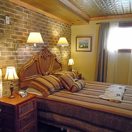 Gite La Halte Du Verger Bed And Breakfast Riviere-du-Loup Exterior photo